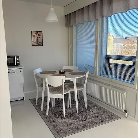 A Bright In A Prime Location! Appartamento *